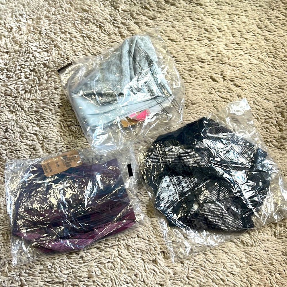 🖤Set of 3 Victoria’s Secret PINK panties🖤